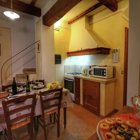 Luxurious Apartment In Lucignano With Views Exterior photo