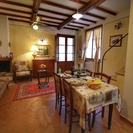 Luxurious Apartment In Lucignano With Views Exterior photo