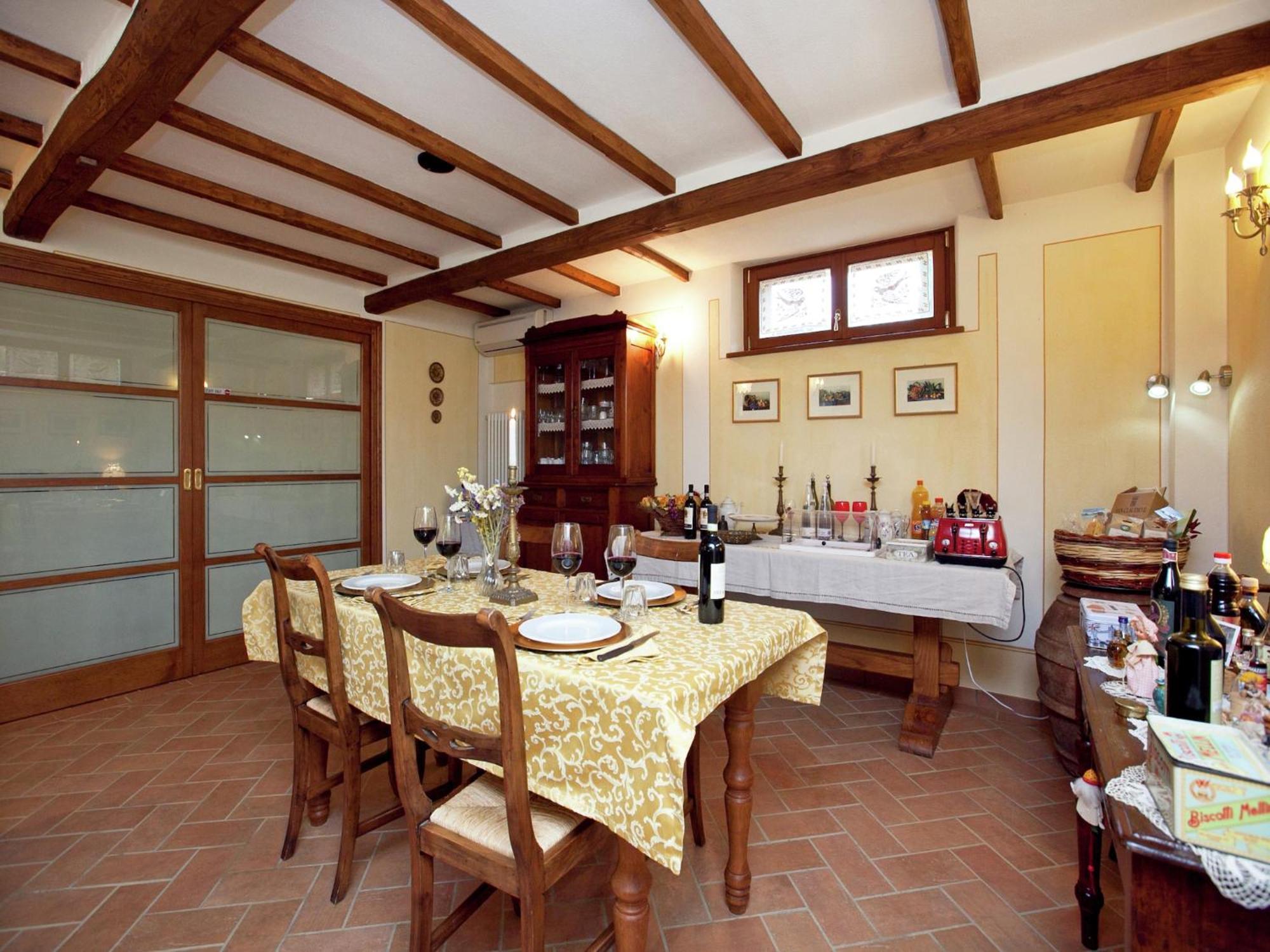 Holiday home Luxurious In With Views Lucignano