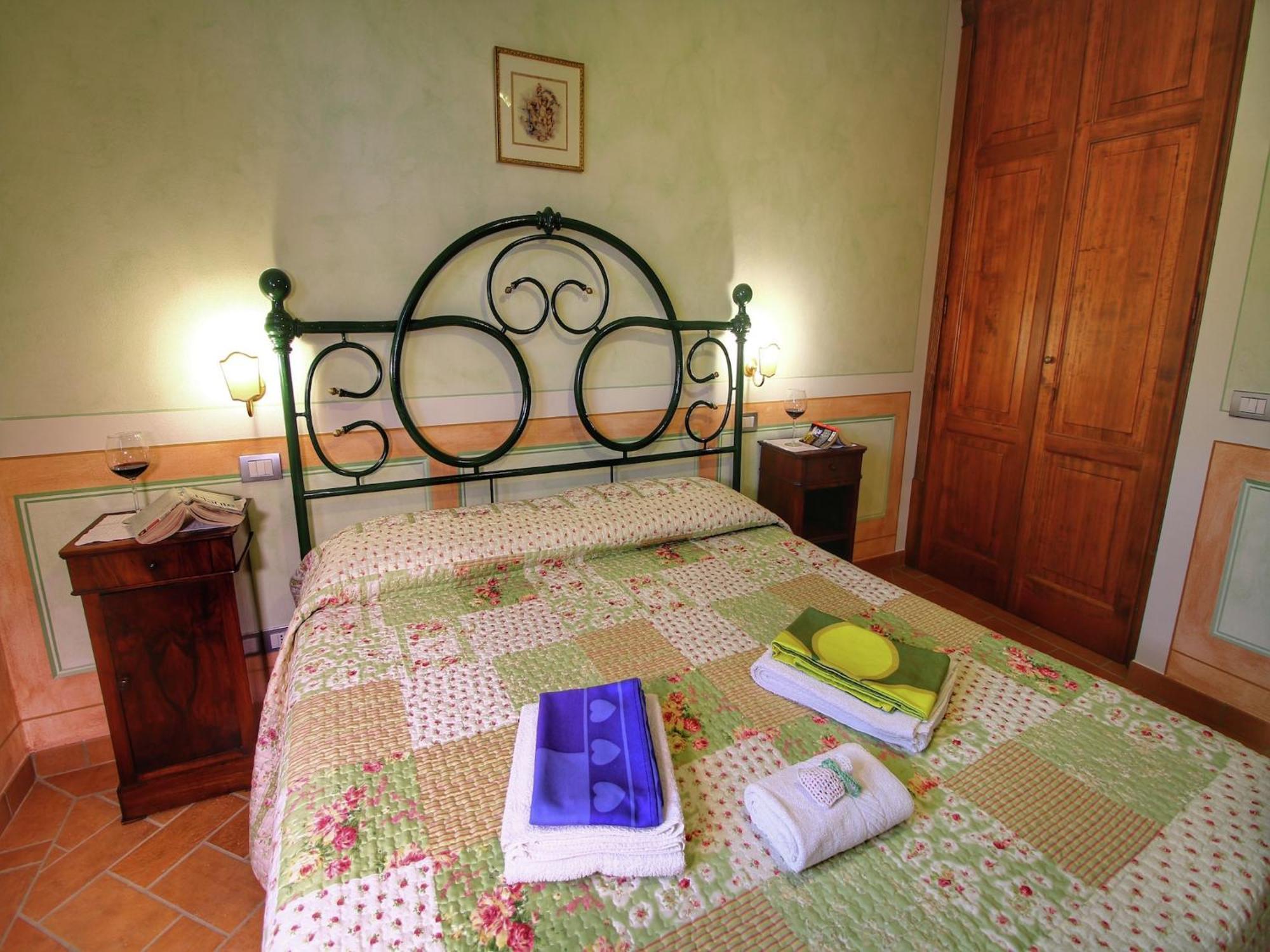 Luxurious In With Views Holiday home Lucignano
